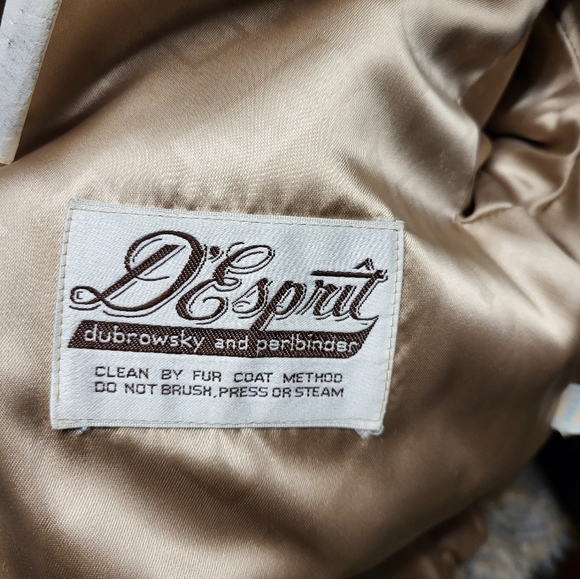 Vintage D'Esprit Faux Fur Coat - Picture 7 of 9